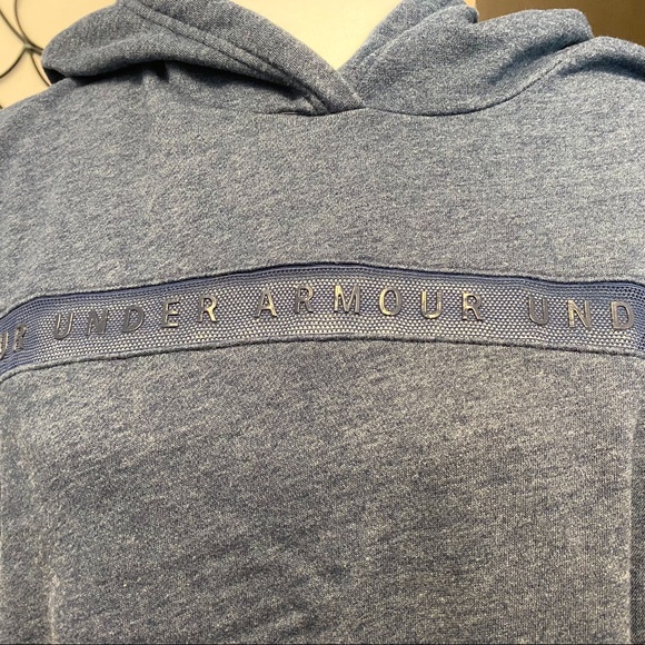 Under Armour Pull Over - Picture 4 of 7